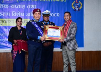 ट्राफिक सप्ताहका अवसरमा रासस संवाददाता विष्ट सम्मानित