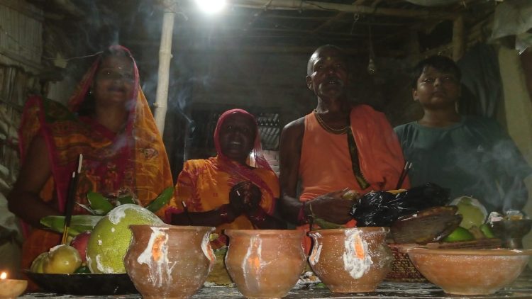 मिथिलाञ्चलमा निष्ठापूर्वक मनाइयो चौठचन्द्र पर्व