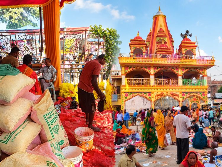 कल्याणपुर दुर्गा मन्दिरको दशैँ मेलाबाट लाखौँको आम्दानीः १६ सय बढी बोकाको बलि, सुनको टिकली लगायत र चामल पनि संकलन
